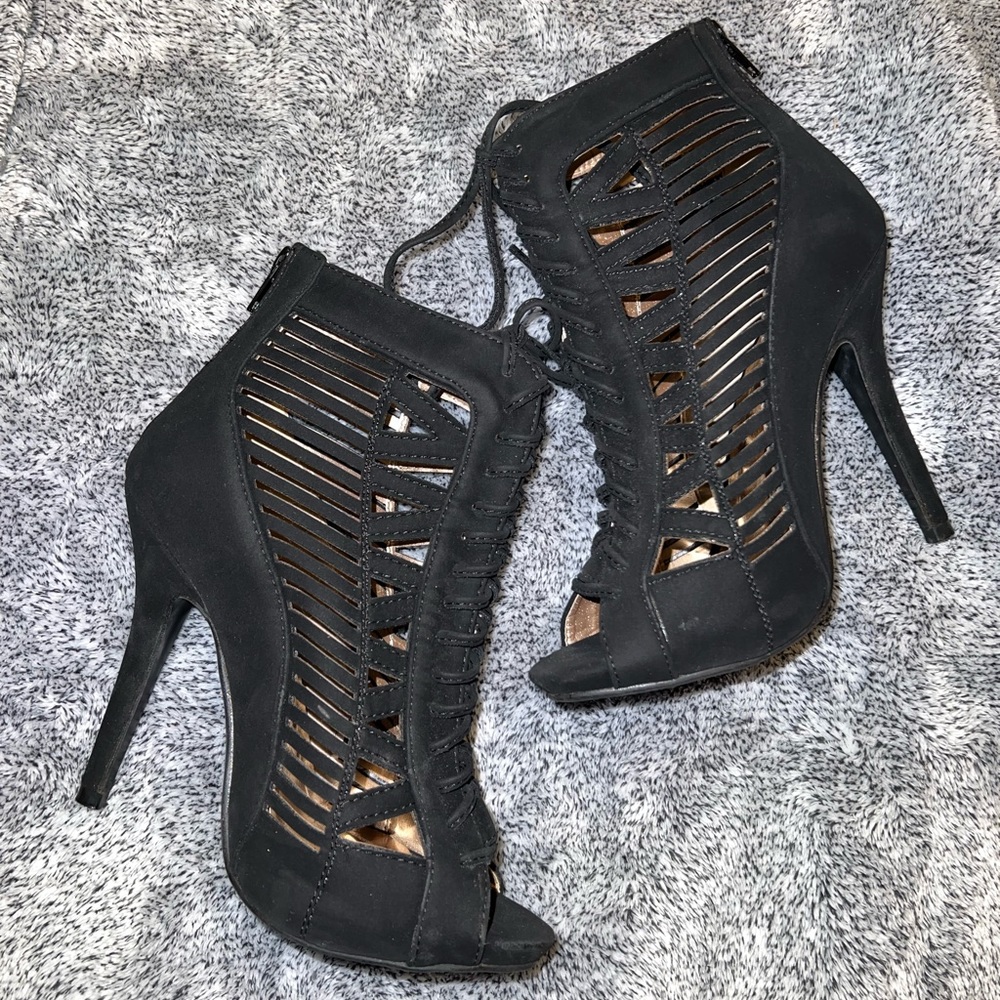 Black tie up booties